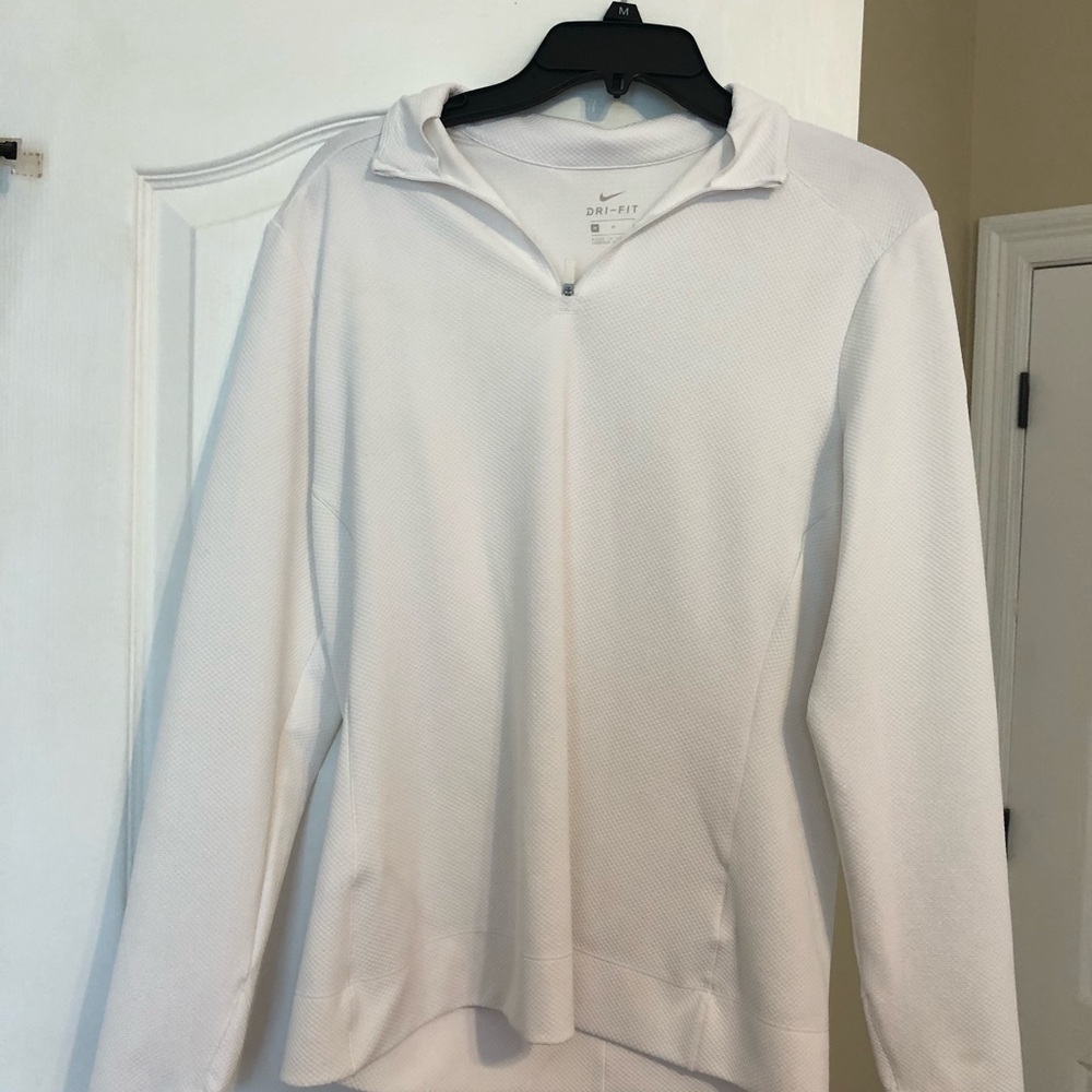 Nike Women’s Pullover size M worn once